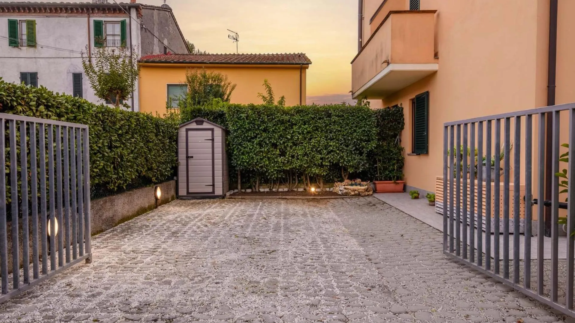 Casa Ambra In Lucca Apartment