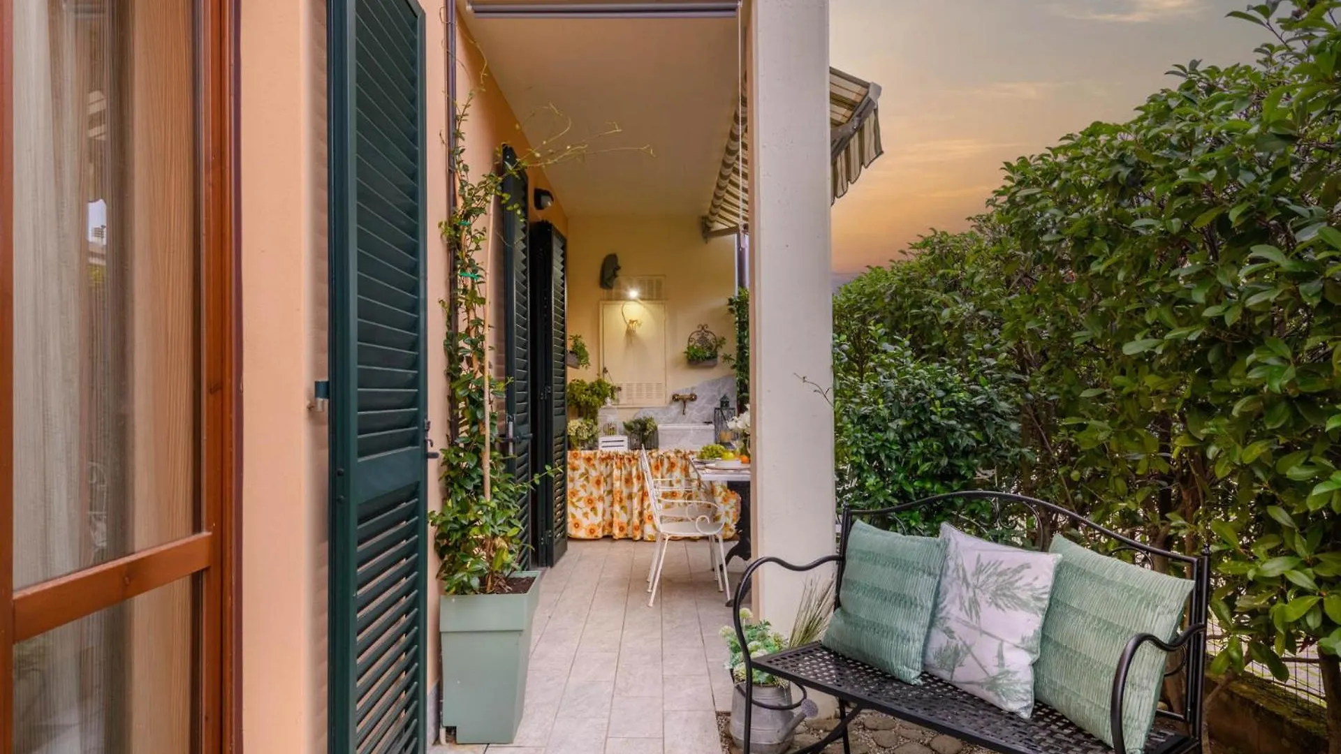 Casa Ambra In Lucca Apartment